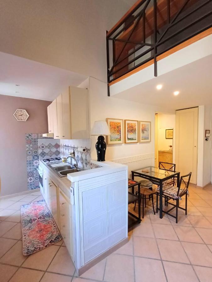 Lucariello Apartment Наполи Екстериор снимка