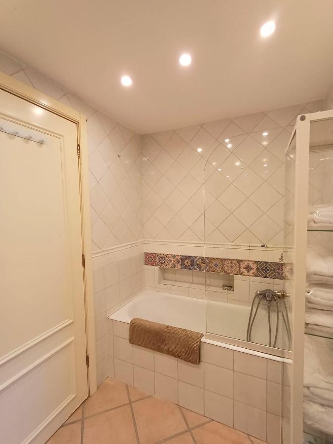 Lucariello Apartment Наполи Екстериор снимка